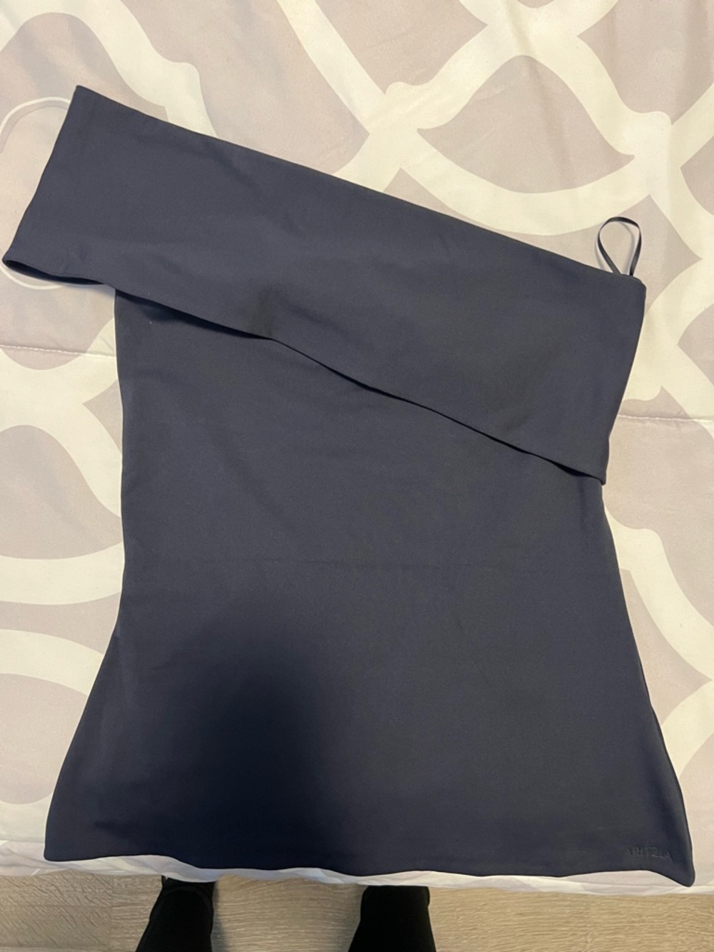 Aritzia Contour One-Shoulder Top | Navy Blue | Size L